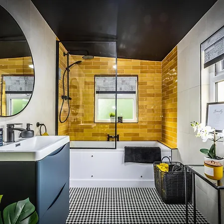 Escape Sleeps 6 Ferienhaus Waterford